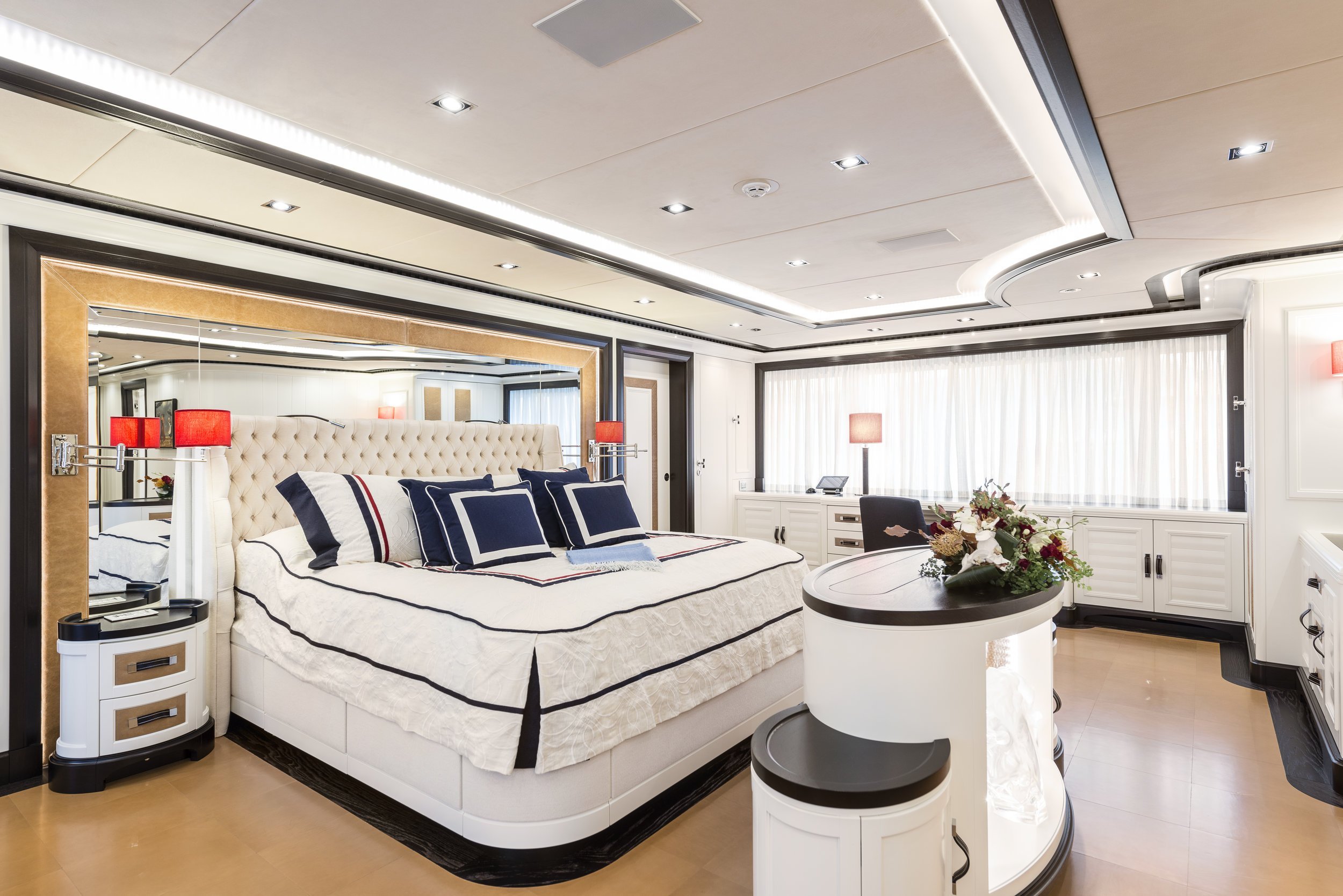 yacht Forever One intérieur