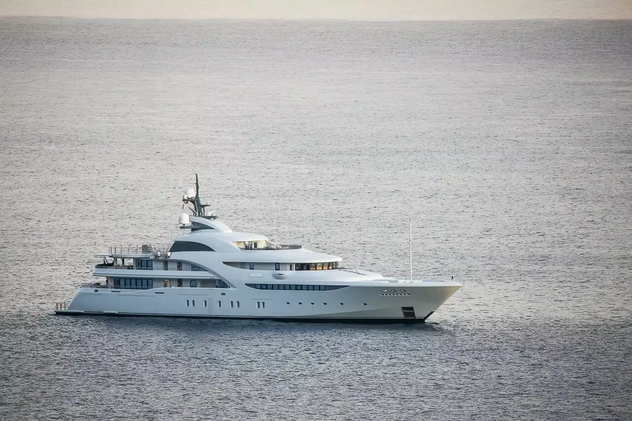 GRACEFUL Yacht • Blohm Voss • 2014 • 82m • Owner Vladimir Putin