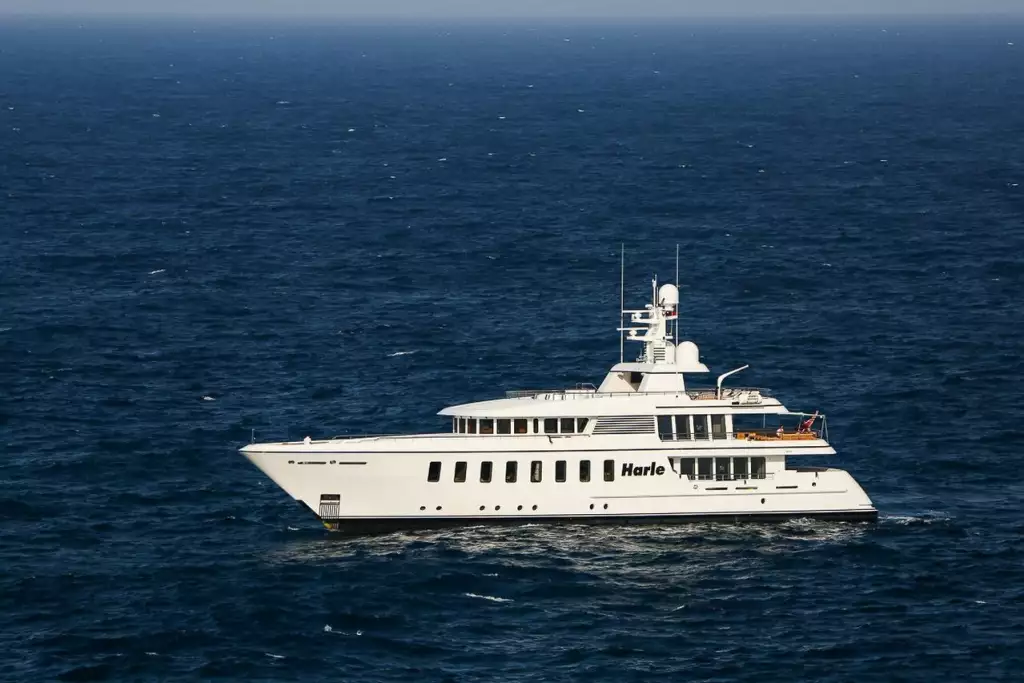 Yate HARLE • Feadship • 2007 • Propietario Michael Saylor