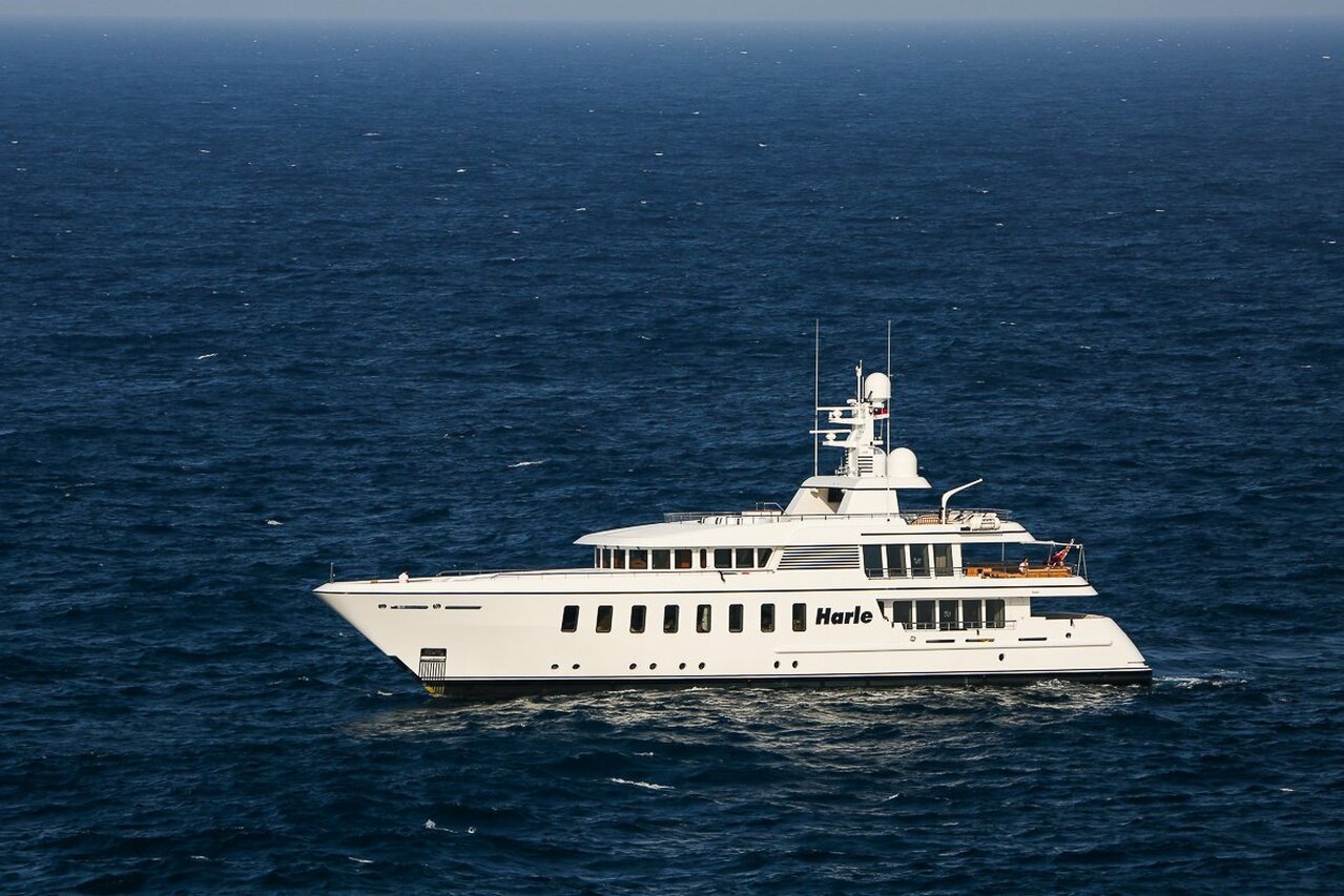 HARLE Yacht • Feadship • 2007 • Propriétaire Michael Saylor