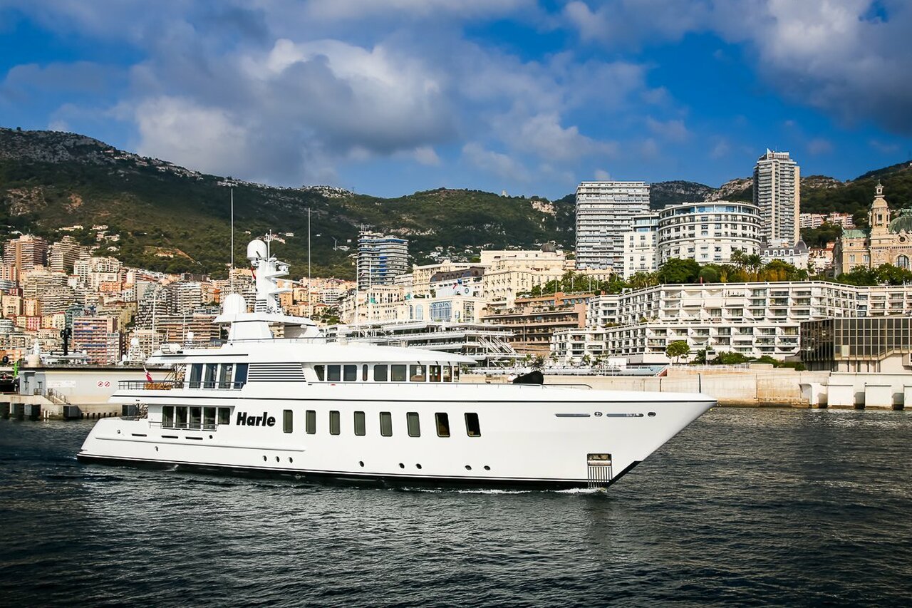 HARLE Yacht • Feadship • 2007 • Propriétaire Michael Saylor