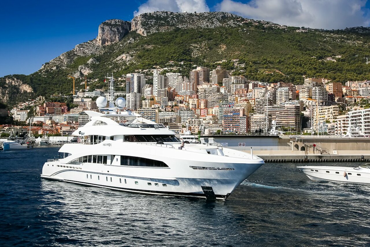 COMO Yacht • (Hayken) • Heesen • 2014 • Eigentümer Neville Crichton