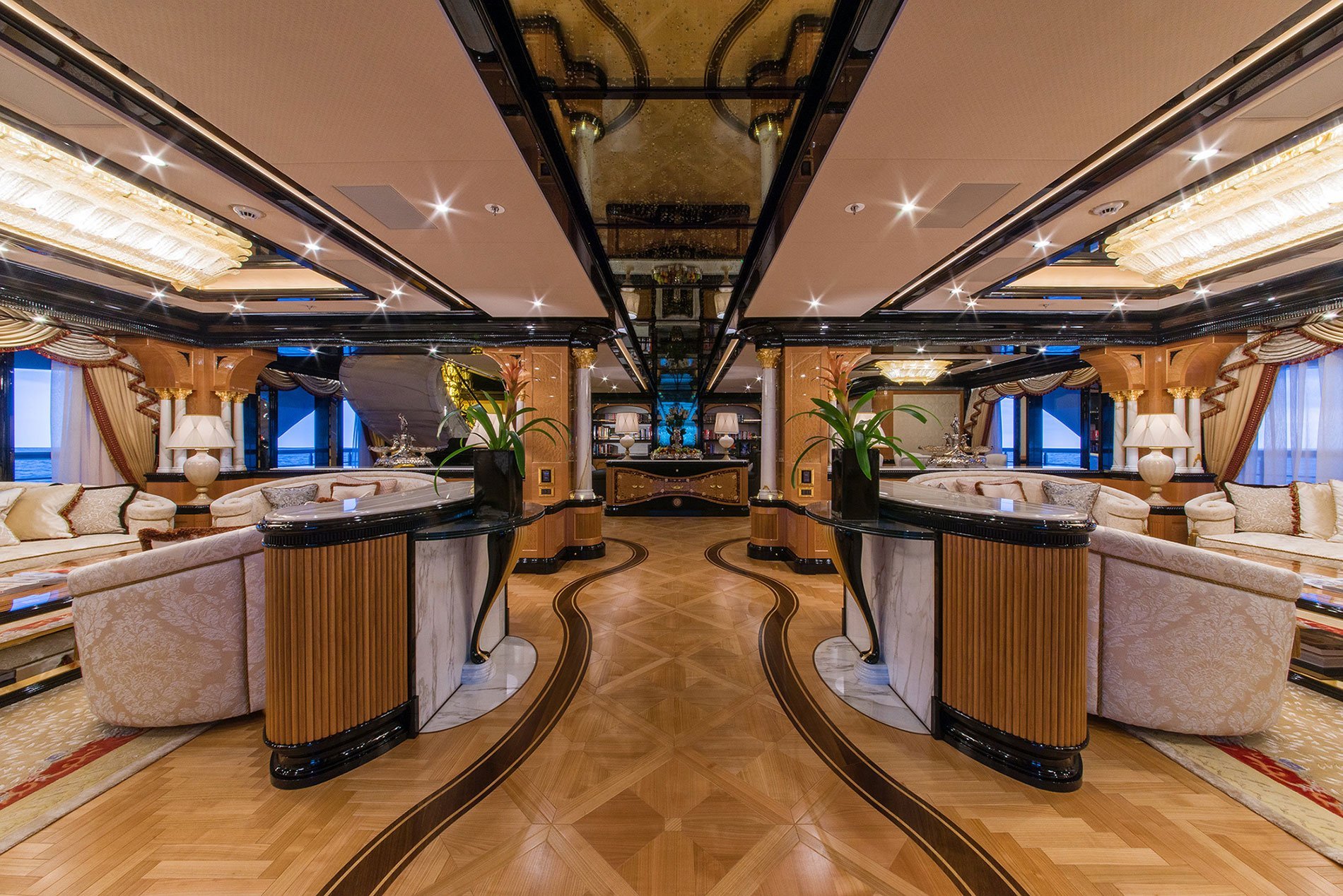yacht I Dynasty interior