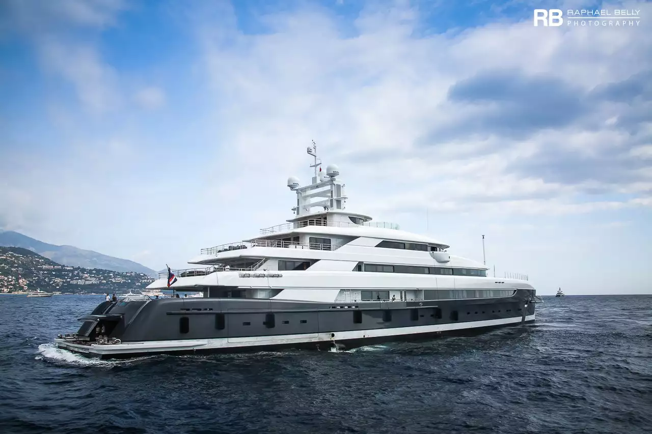 jacht Illusion Plus – 89m – Pride Mega Yachts