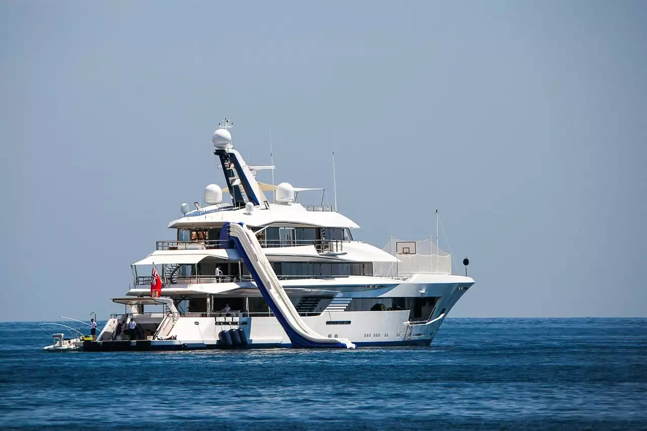 JOY Yacht • Feadship • 2016 • Proprietario Sameer Gehlaut