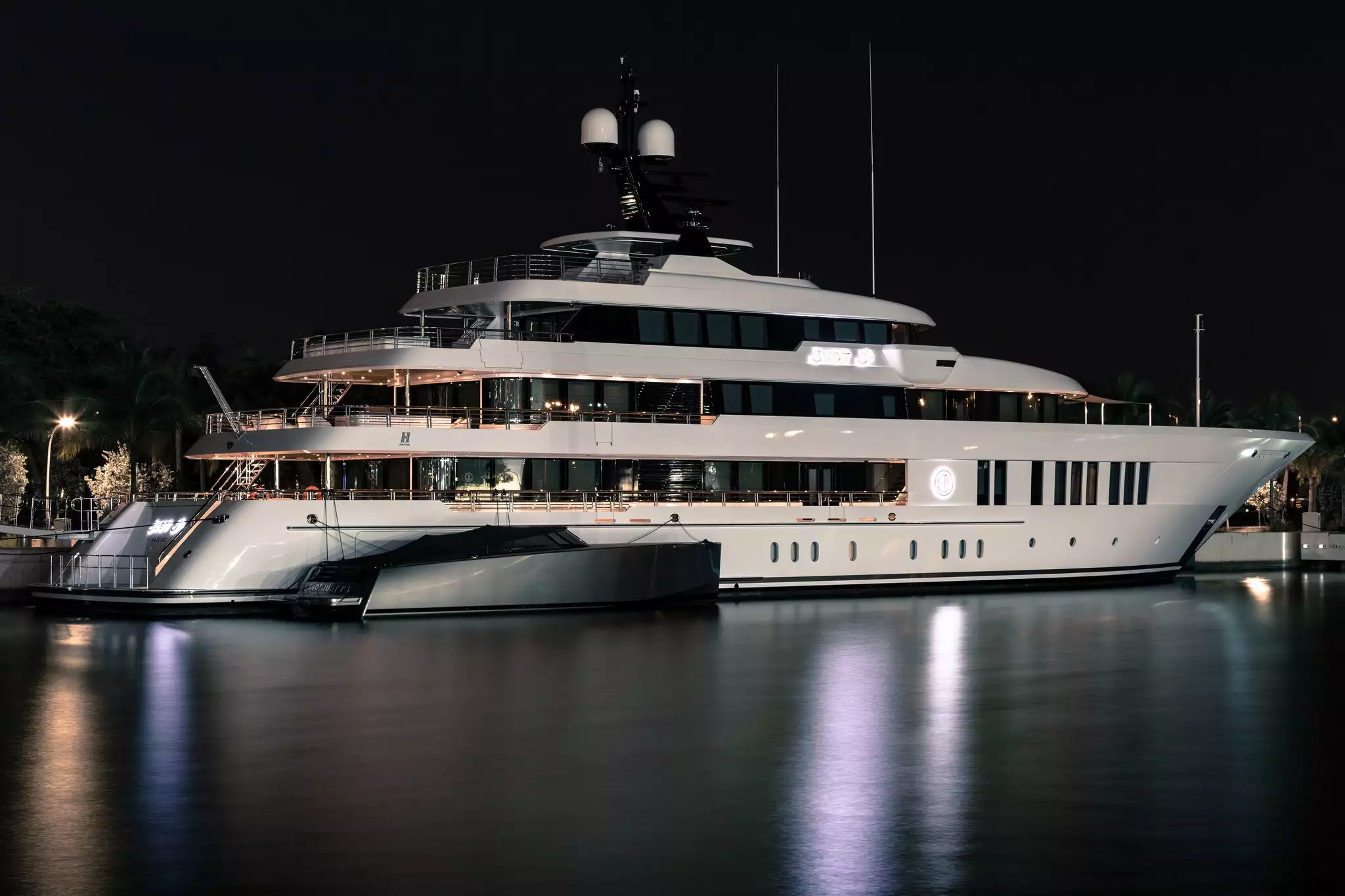 JUST J's Yacht • Hakvoort • 2016 • Proprietario Jay Schottenstein