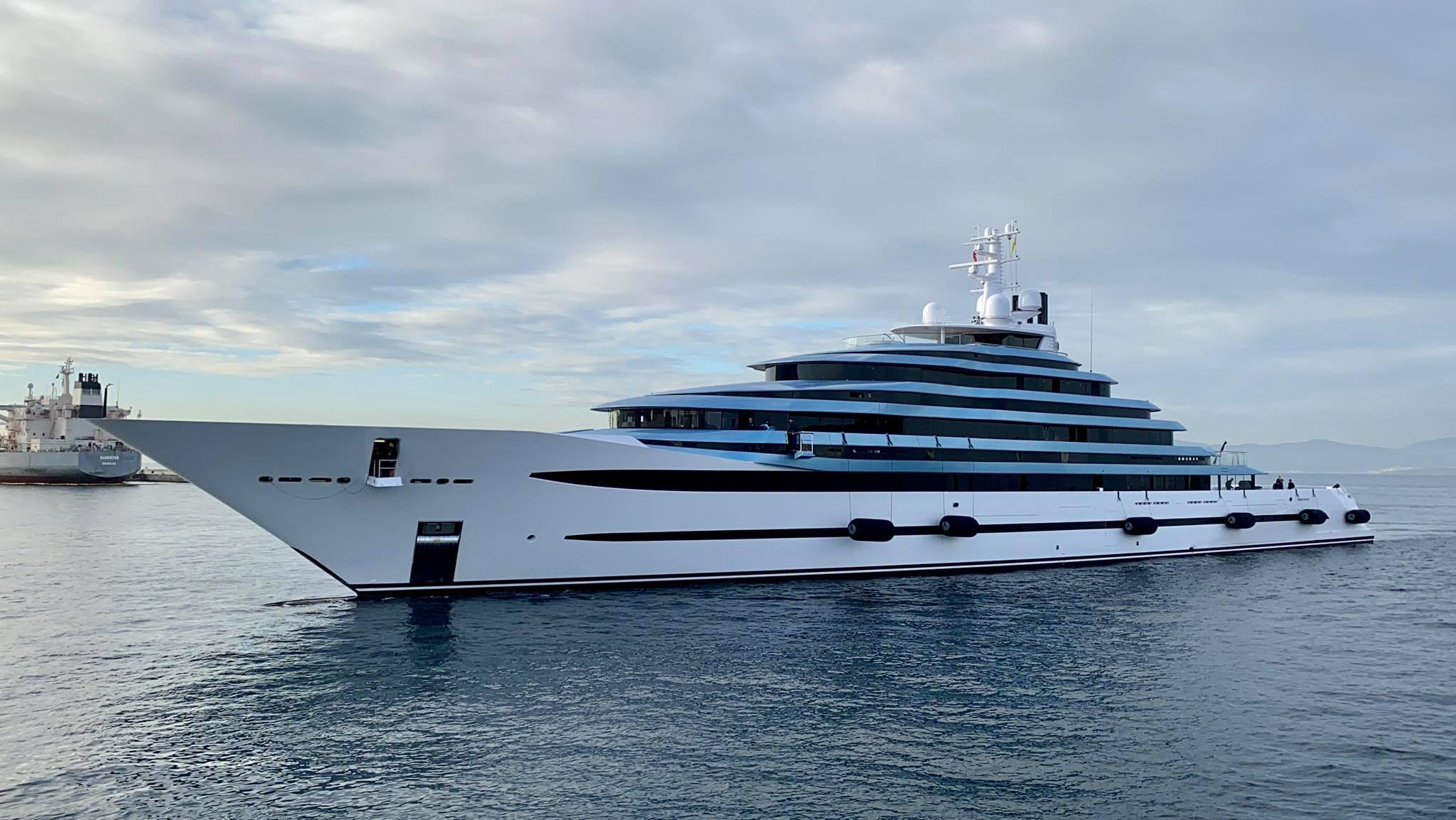 kaos yacht images