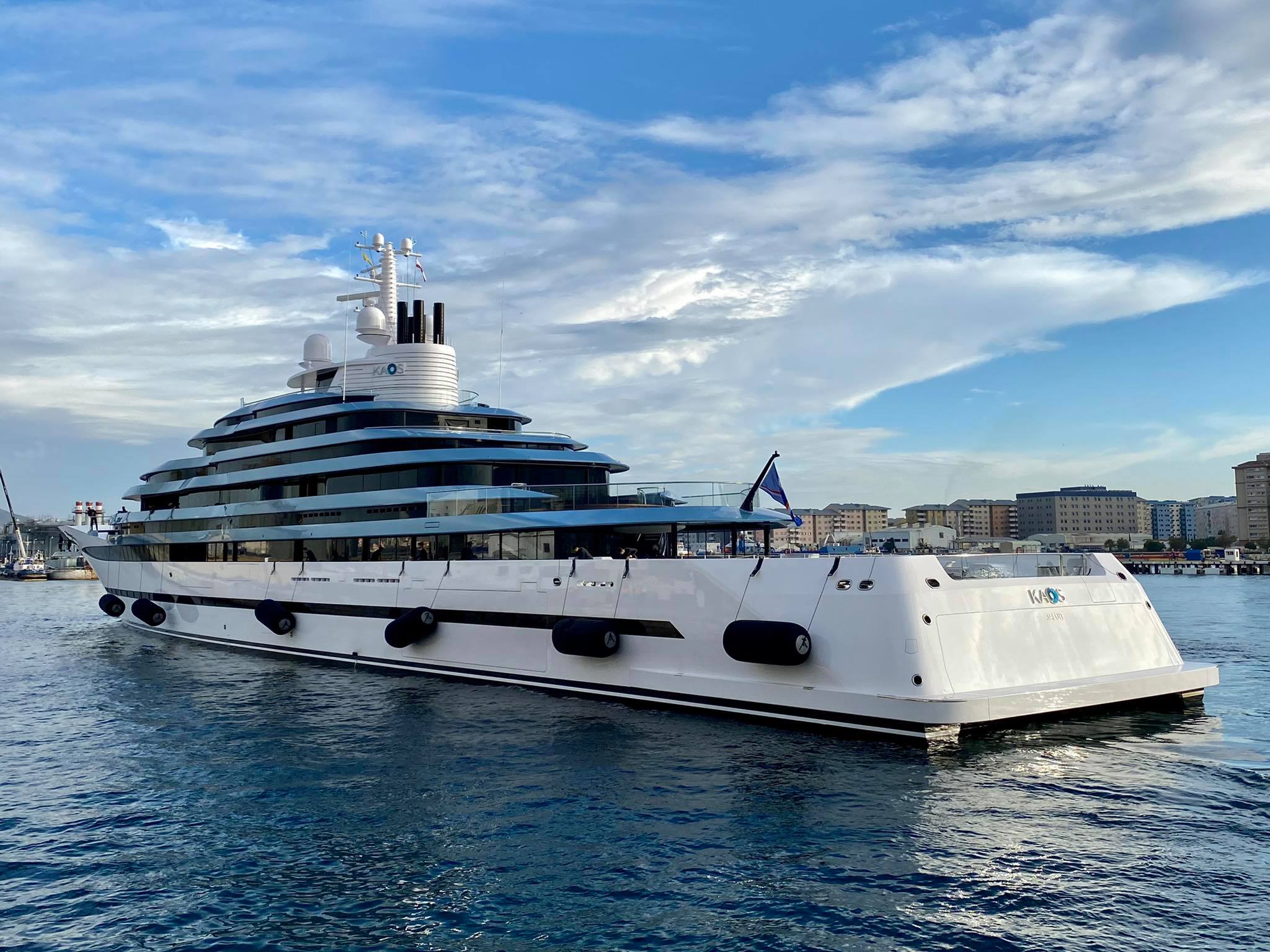 kaos yacht wikipedia