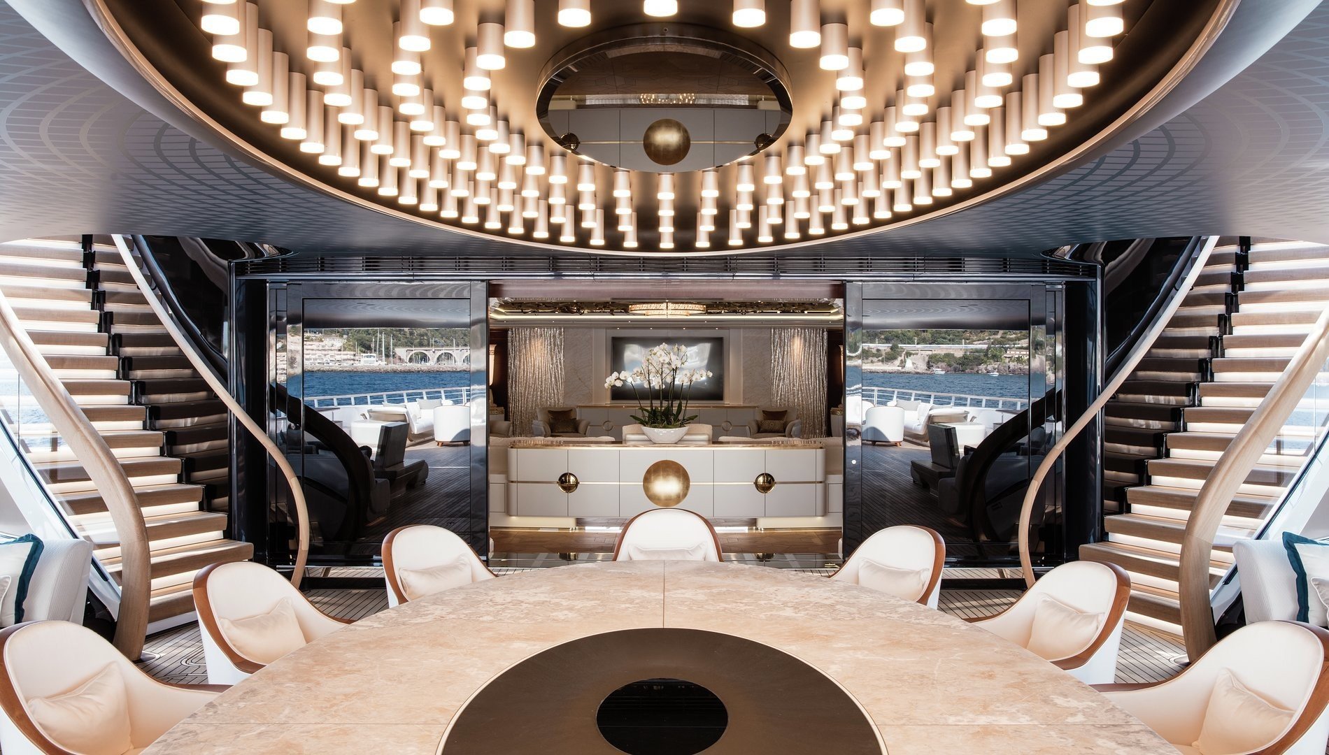 motor yacht kaos interior