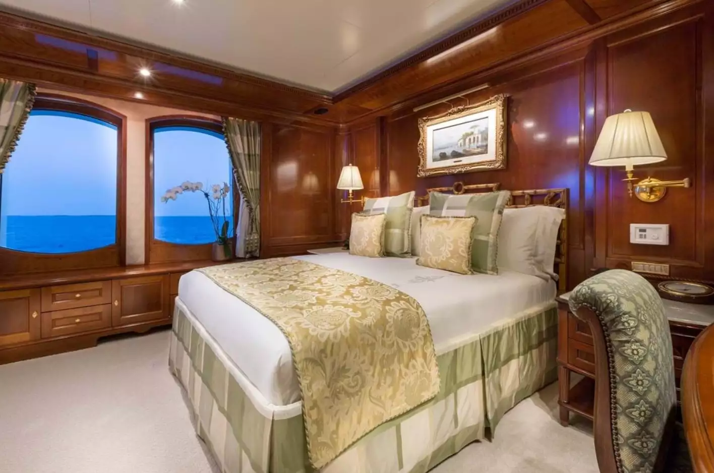 yacht Katharine interior