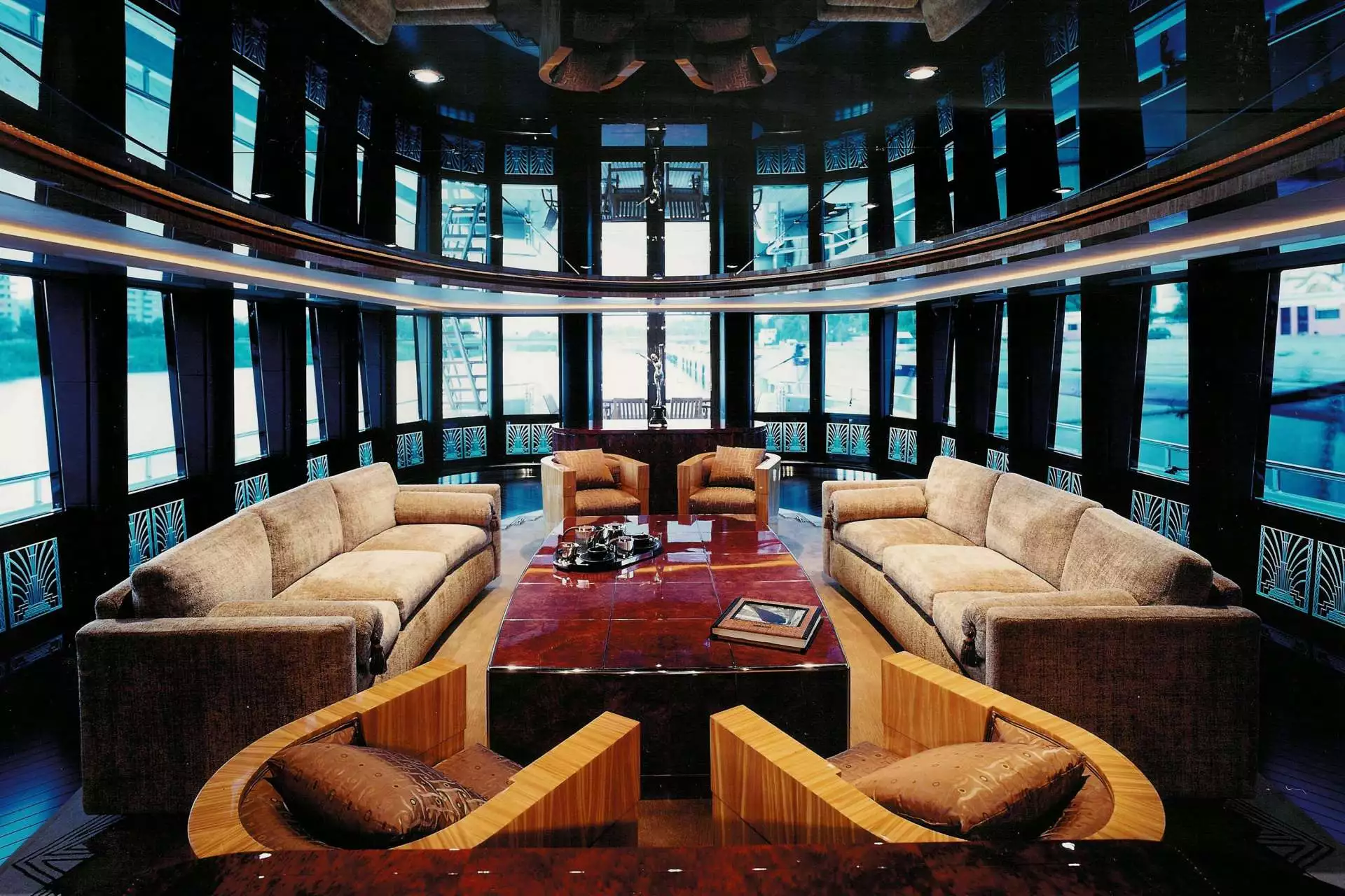 Yate Feadship besos interior