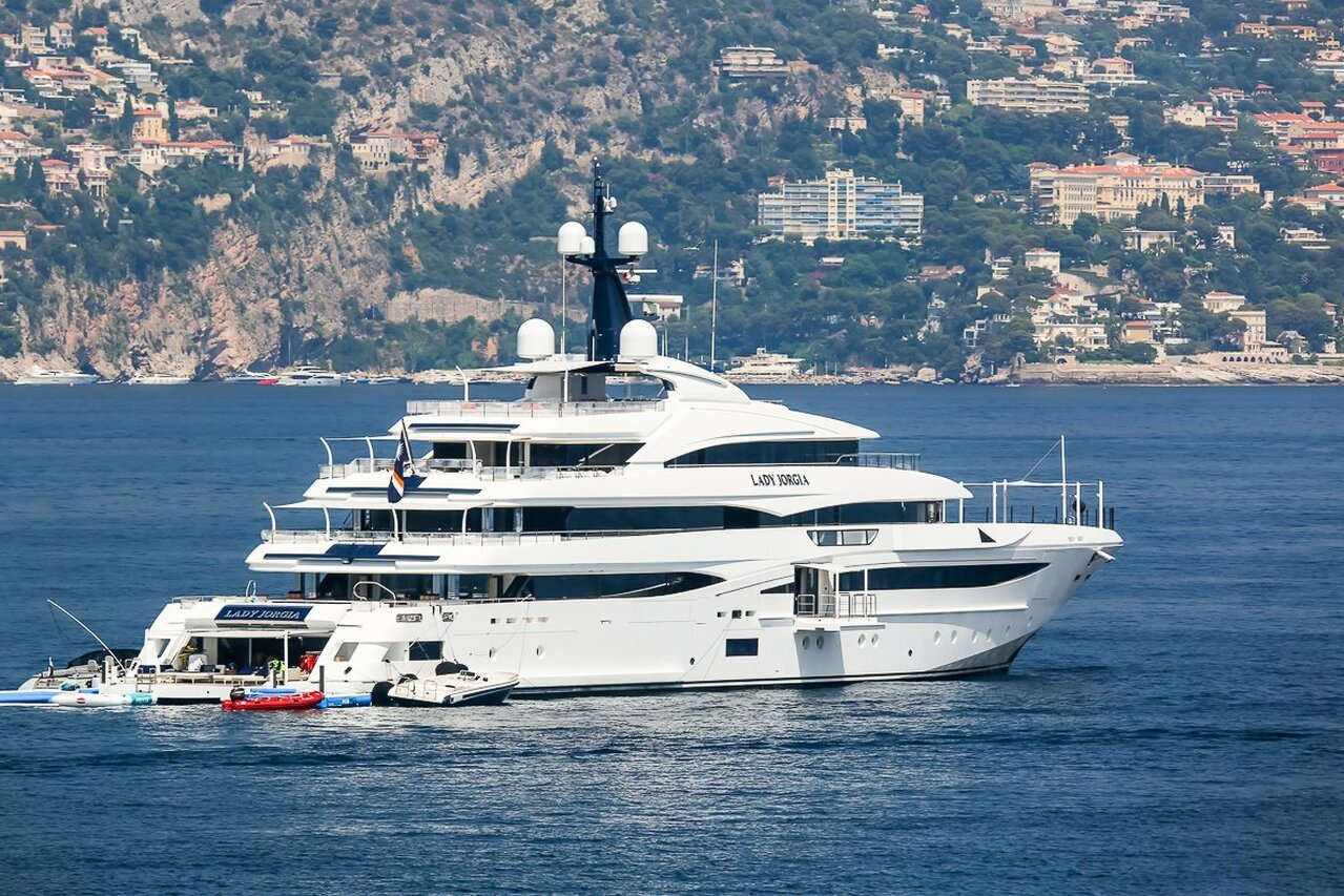 andrea recordati yacht