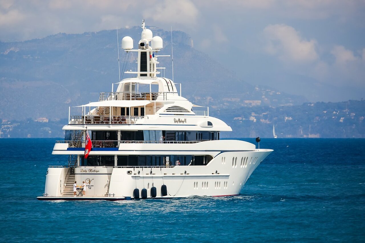 Yate LADY KATHRYN V • Lurssen • 2011 • Propietario Leo Vecellio