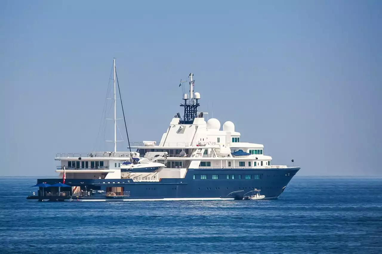 Le Grand Bleu yacht – 114m – Bremer Vulkan 