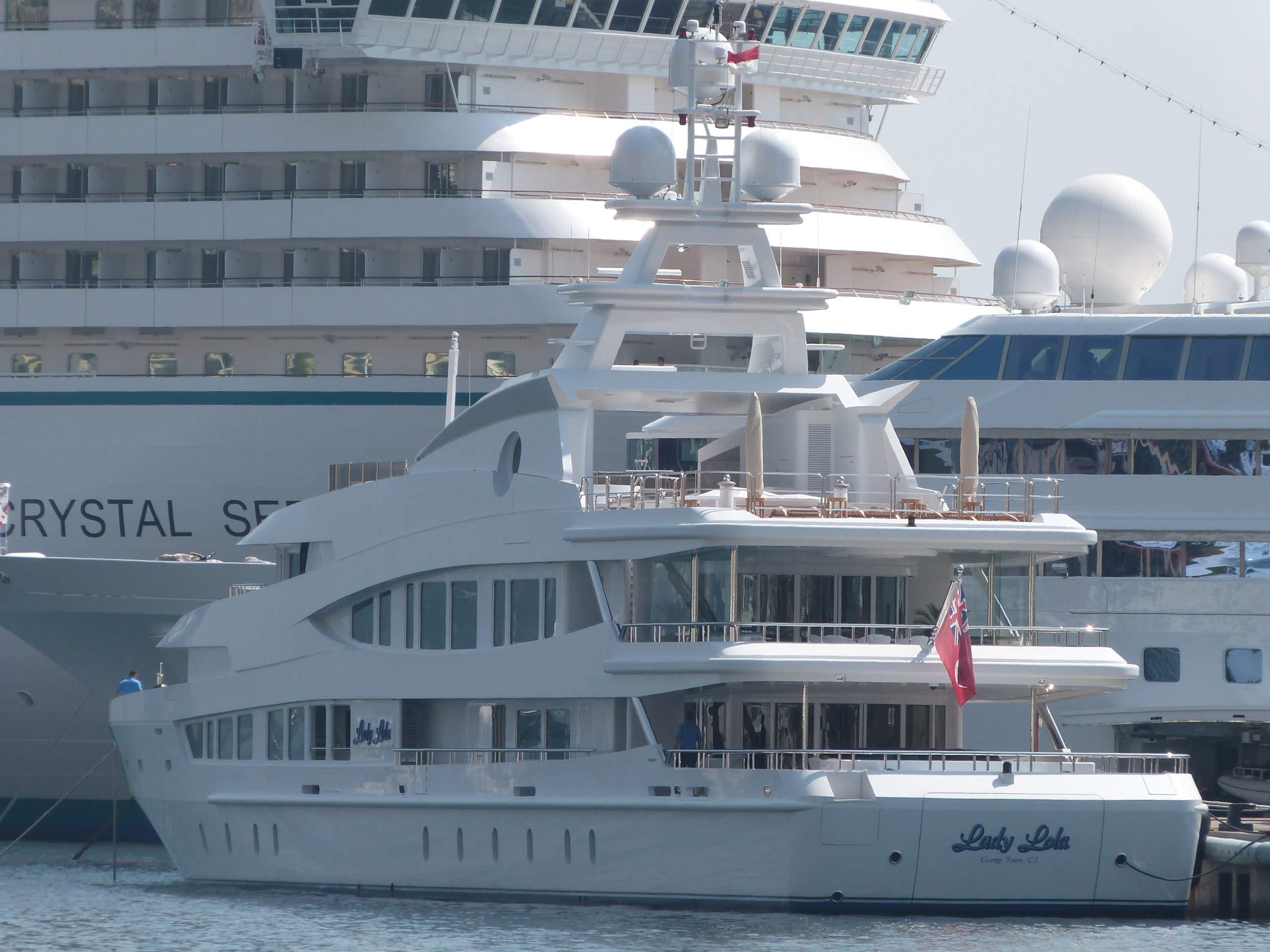 LUCKY LADY Yacht • Oceanco • 2002 • Proprietario Raymond Conrad