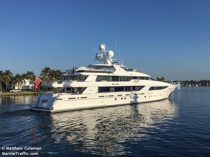 gary chouest yacht