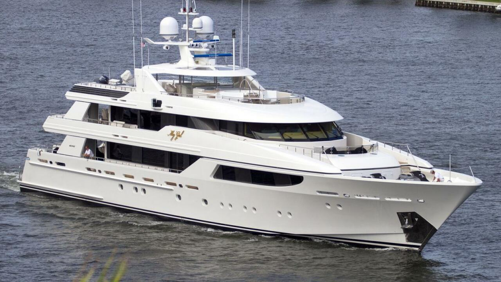 gary chouest yacht