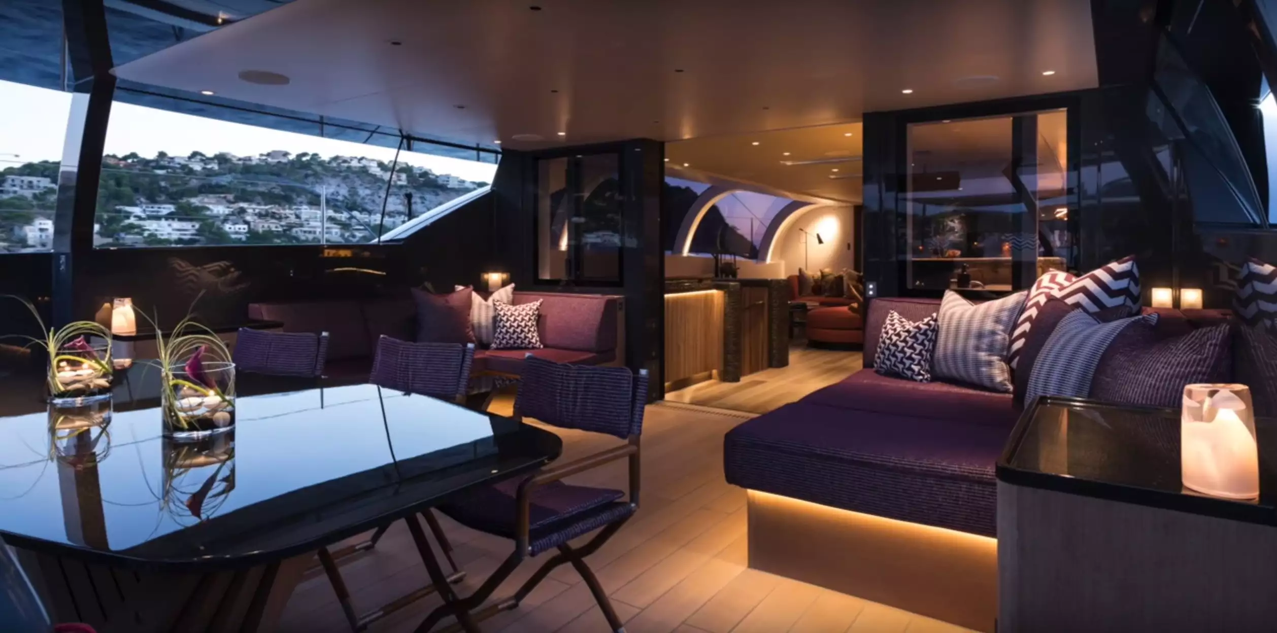 yacht Ngoni interior