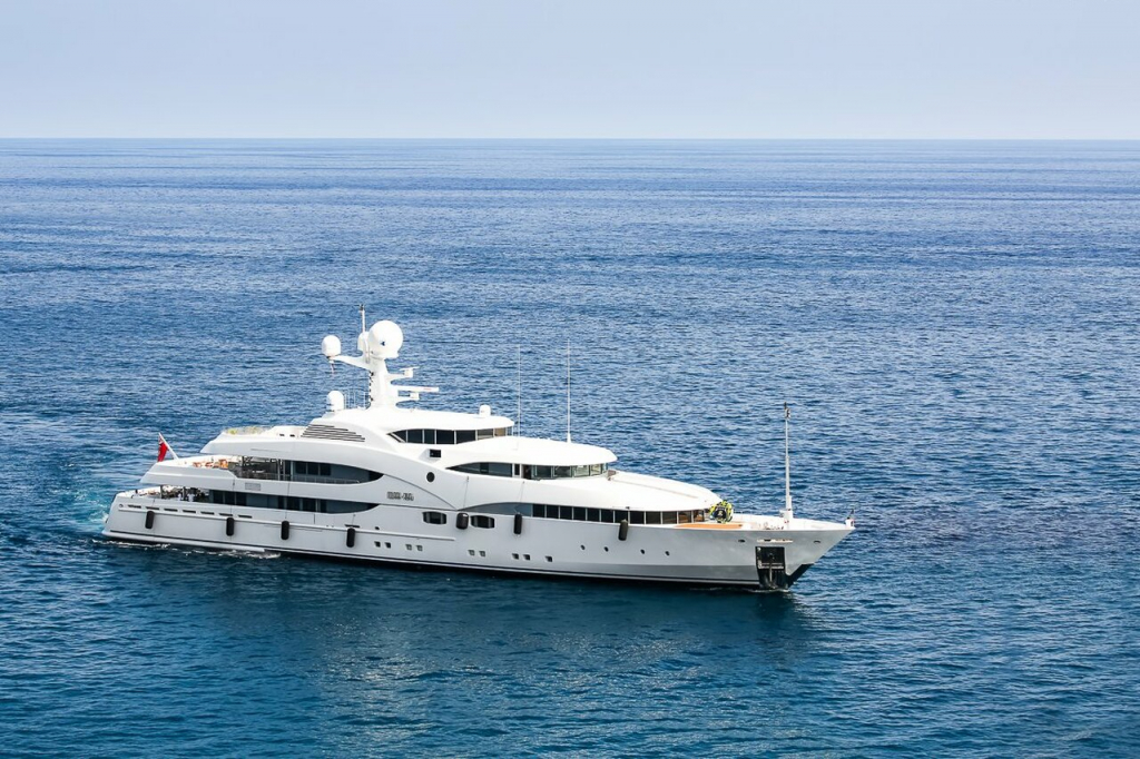 super yacht nourah of riyad