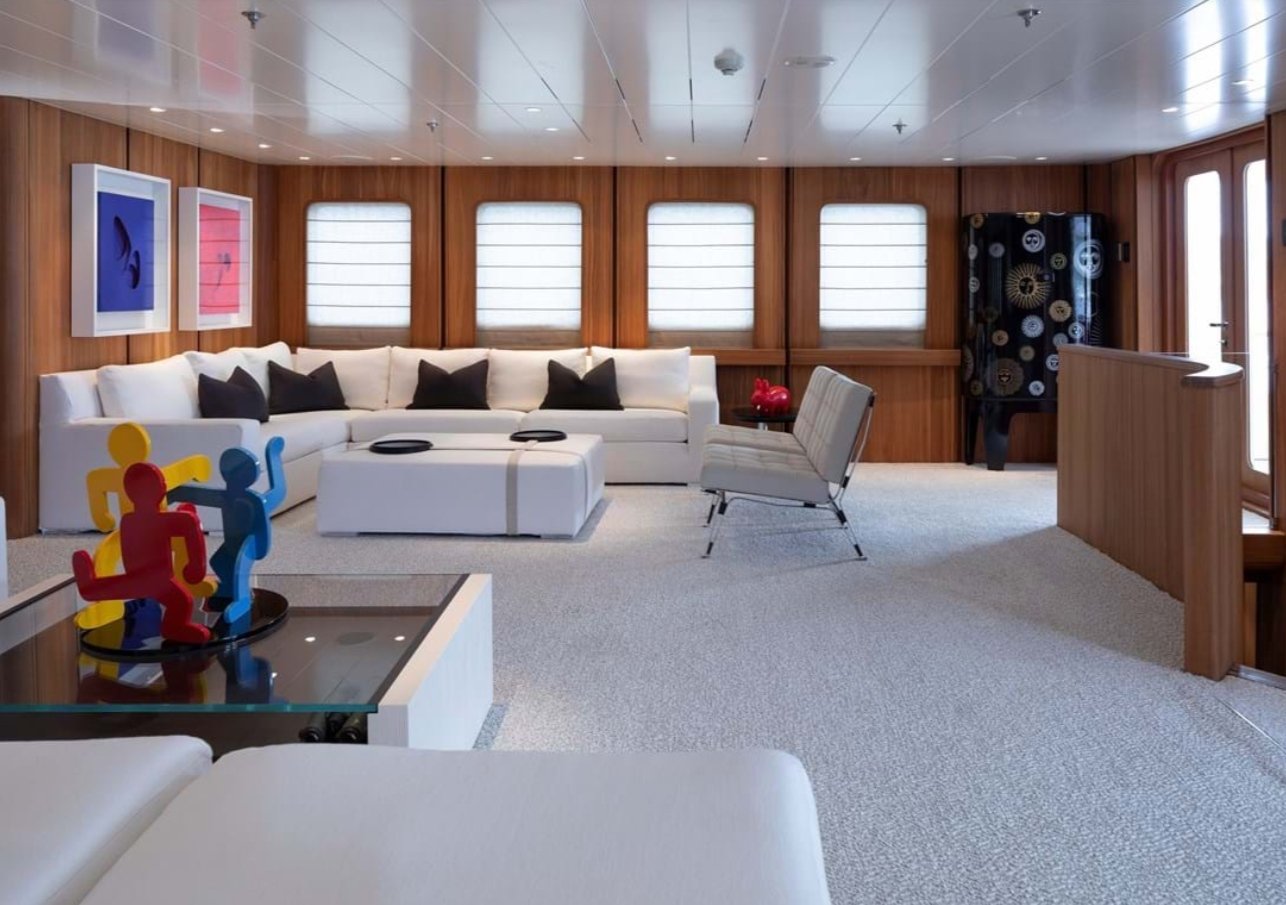 yacht Olivia interior