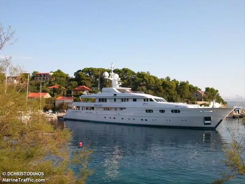 Yacht Petara – Türkis – 2005 – Bernie Ecclestone