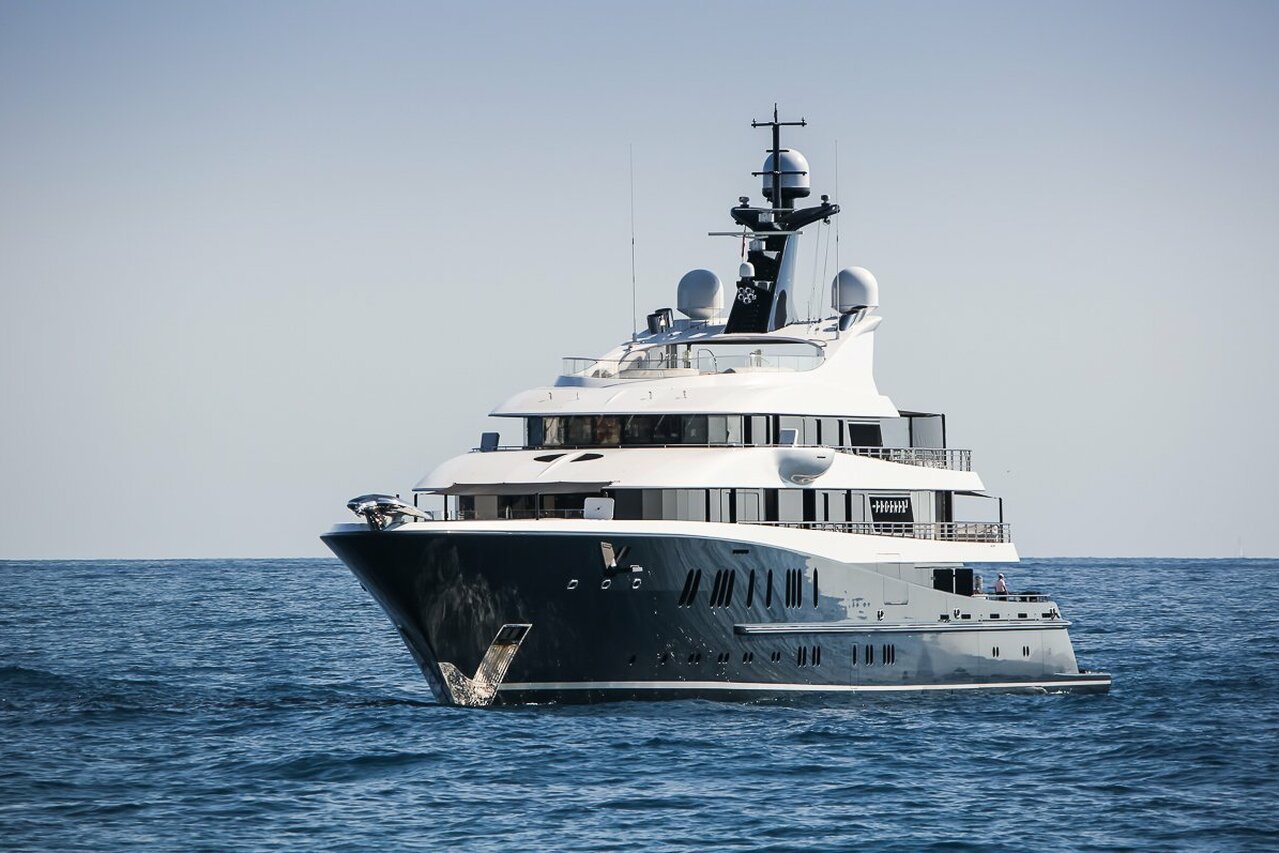 super yacht phoenix 2