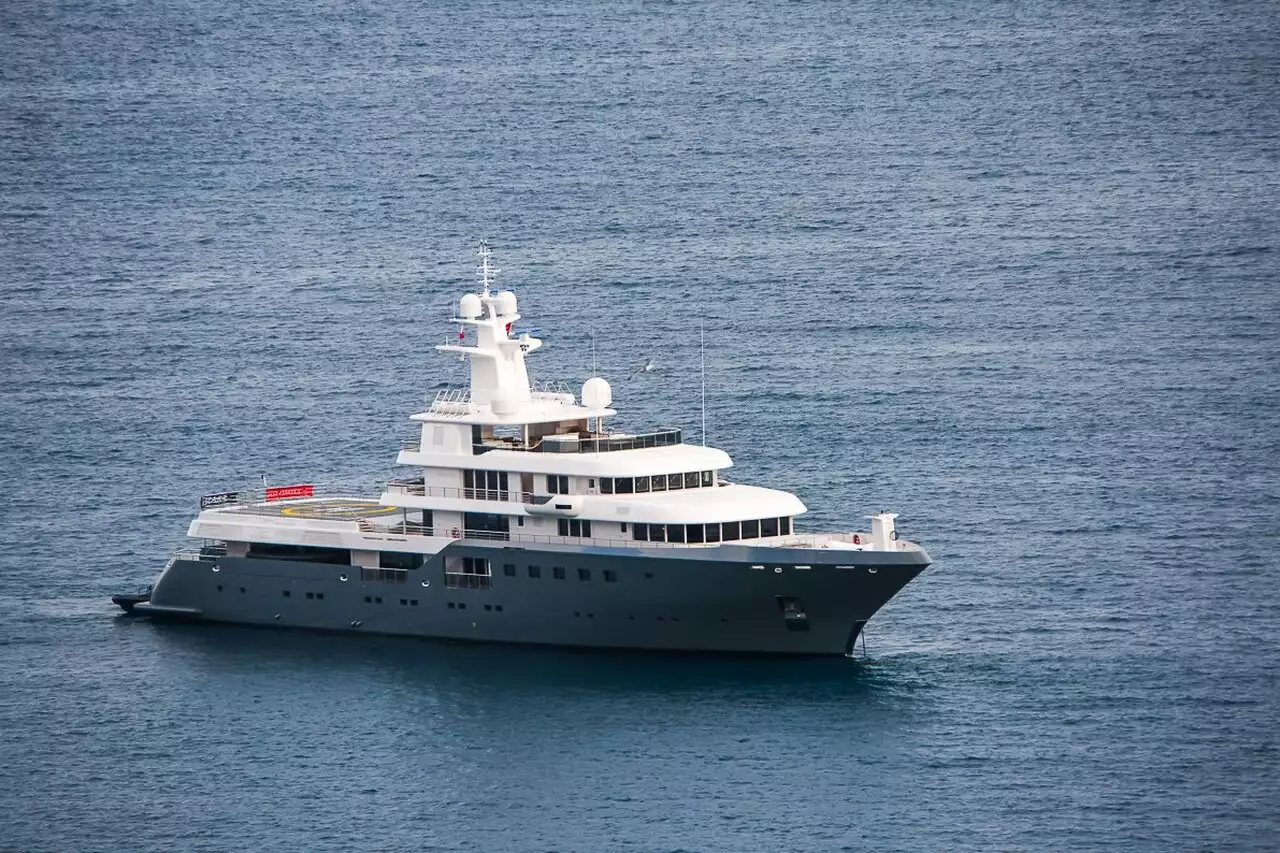 yacht Planet Nine – 73m – The Italian Sea Group (Amiral)