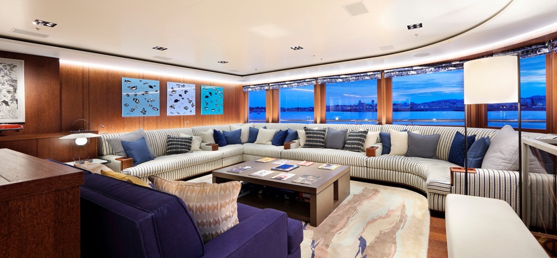 yacht Planet Nine interior