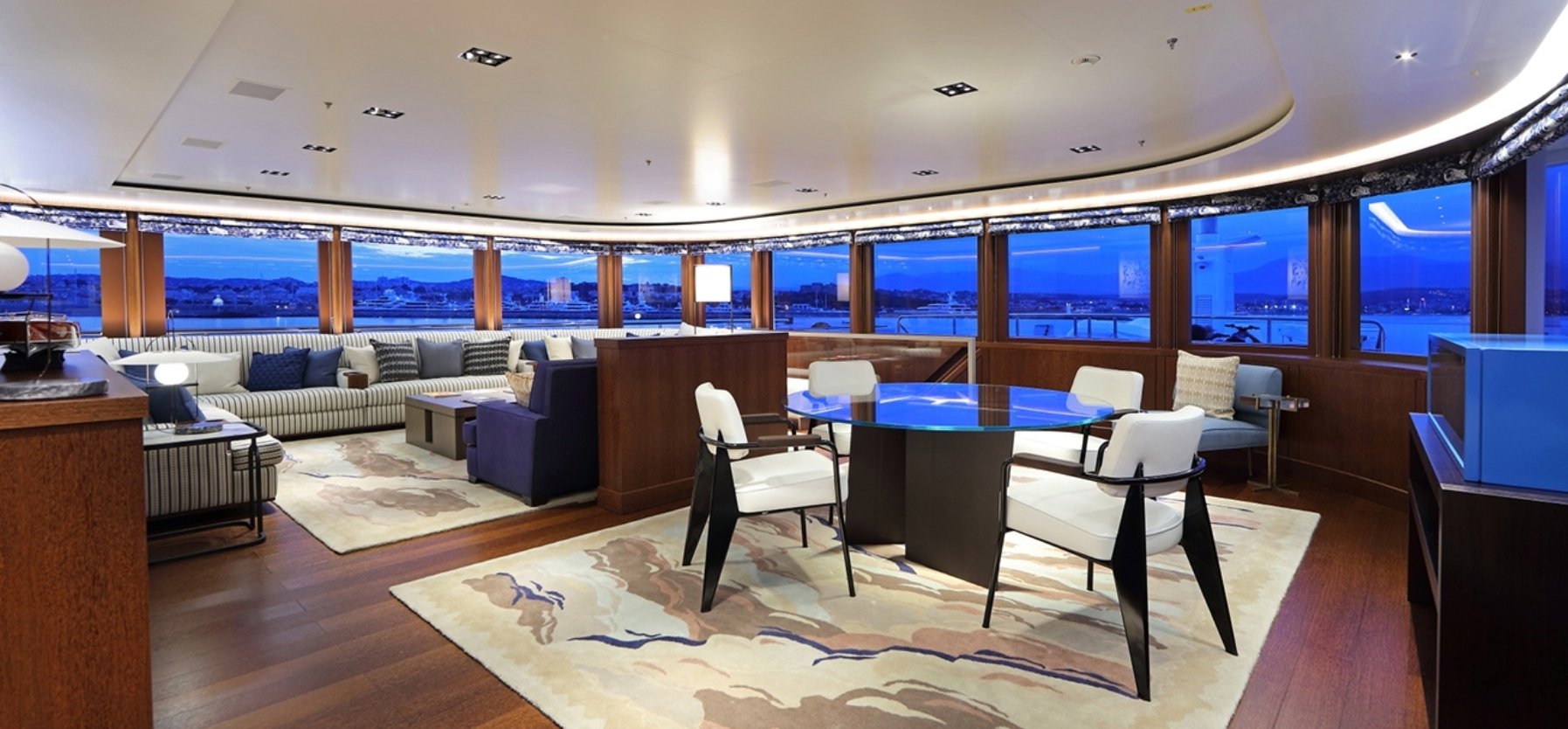 yacht Planet Nine interior