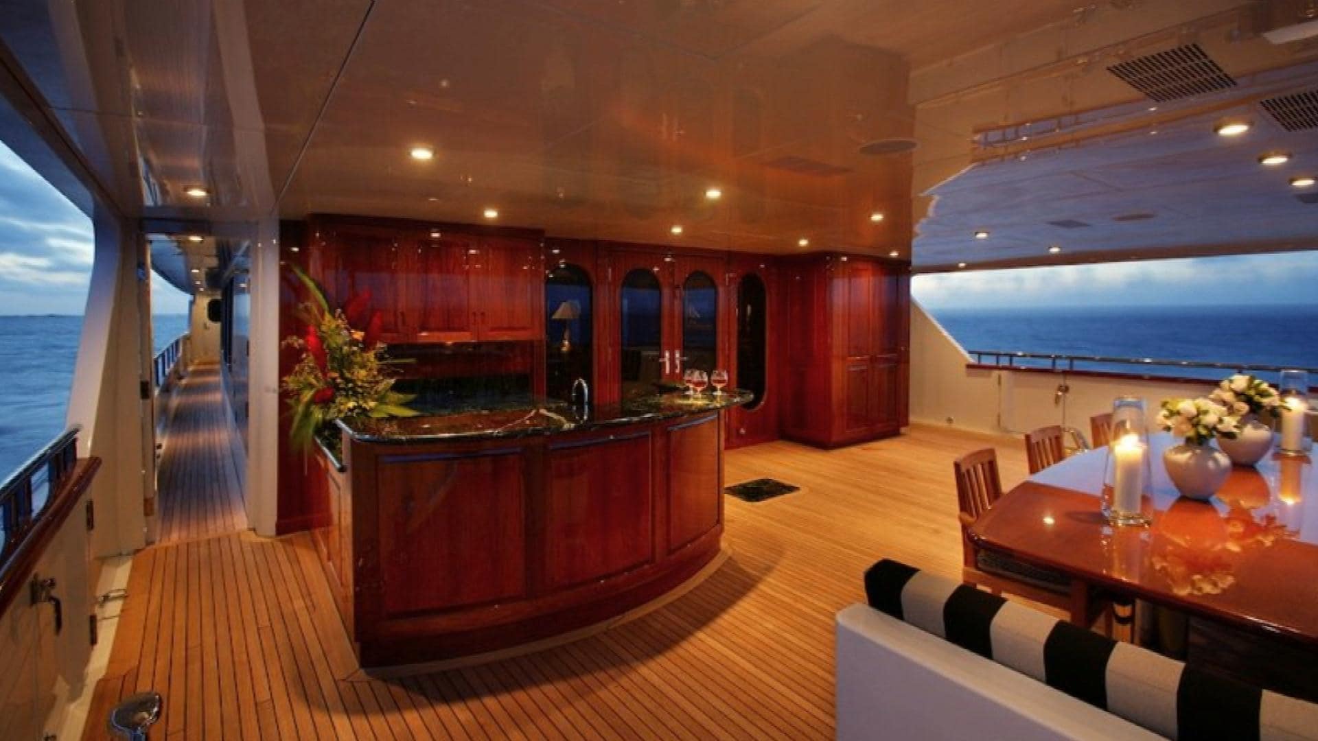 Intérieur de yacht privé
