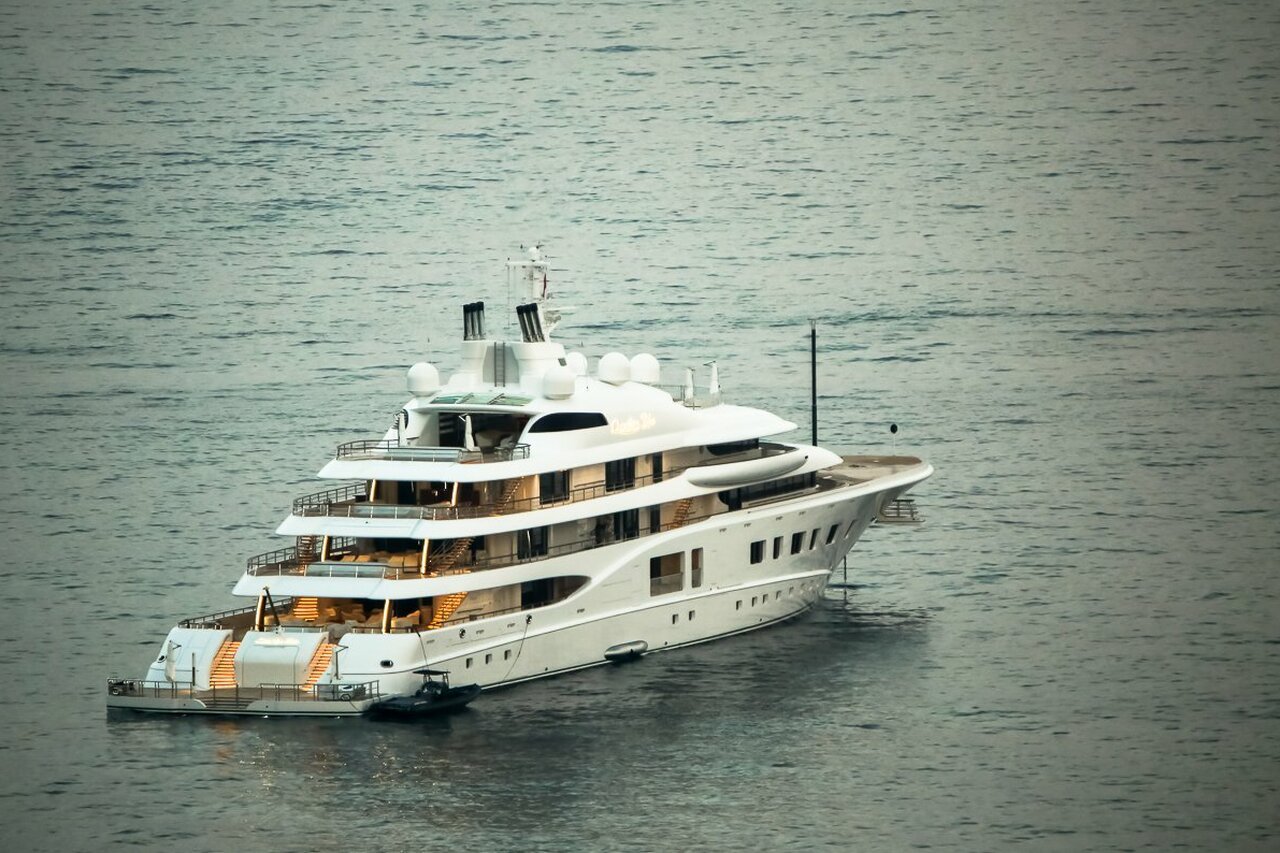 Яхта QUANTUM BLUE • Lurssen • 2014 • владелец Сергей Галицкий