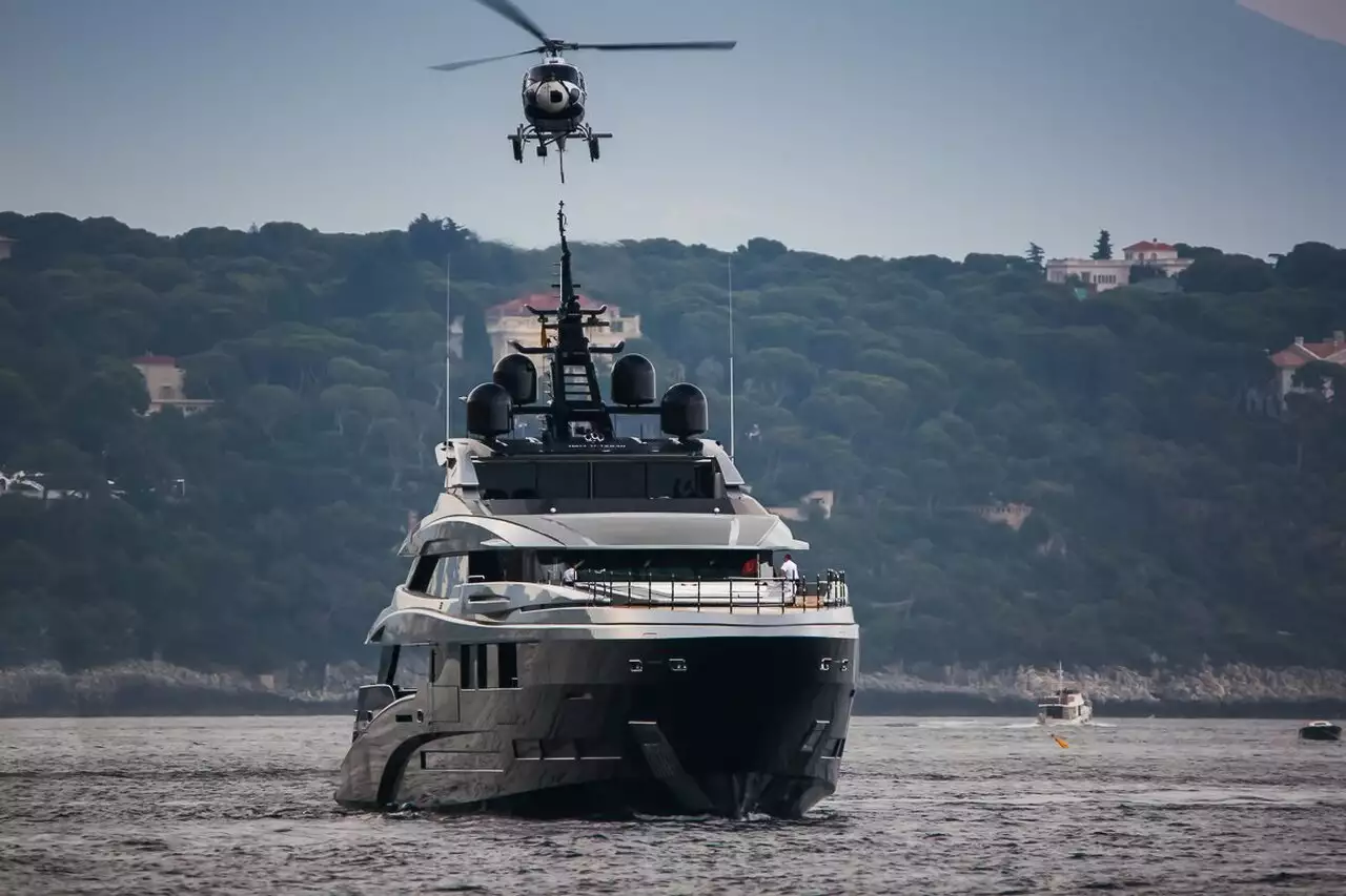 Iate SARASTAR • Mondomarine • 2017 • Proprietária Michele Tecchia