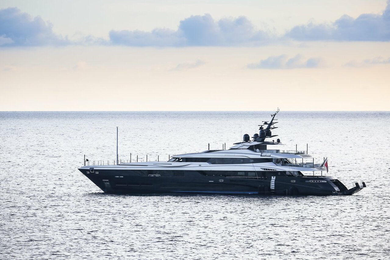 Yacht Sarastar – 60m – Mondomarine