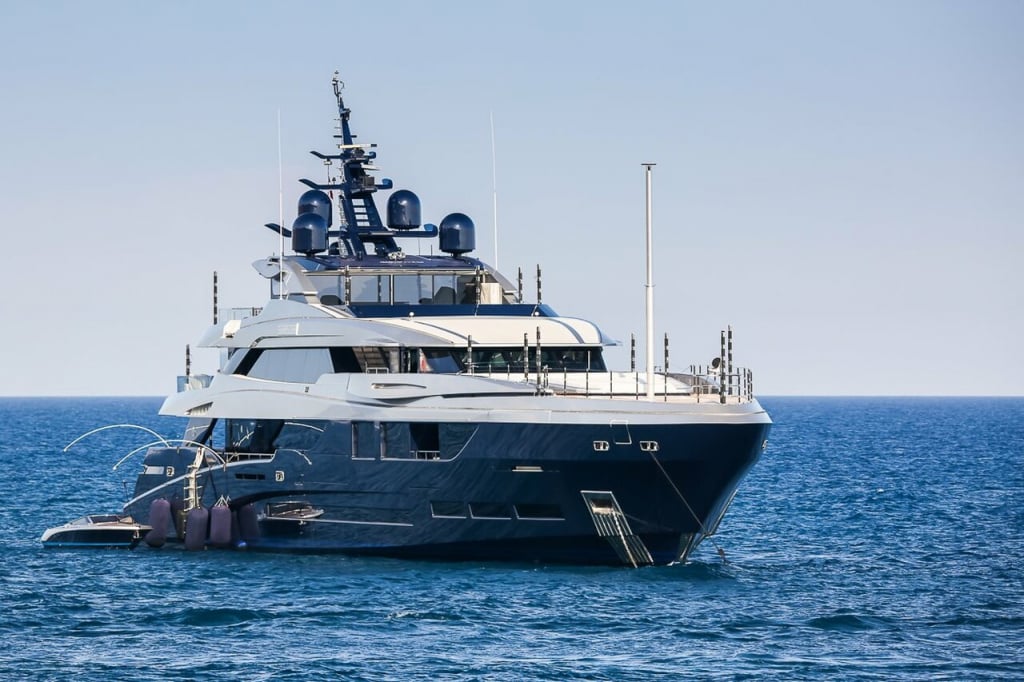 yacht Sarastar – 60m – Mondomarine