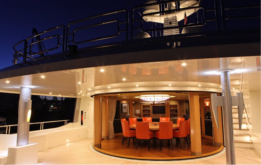 silver shalis yacht location