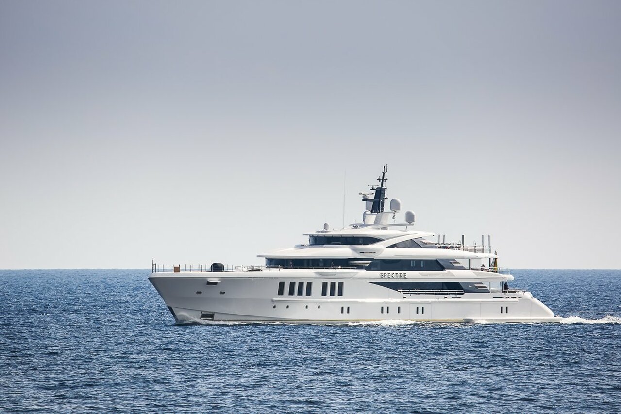 yate Spectre - 69m - Benetti