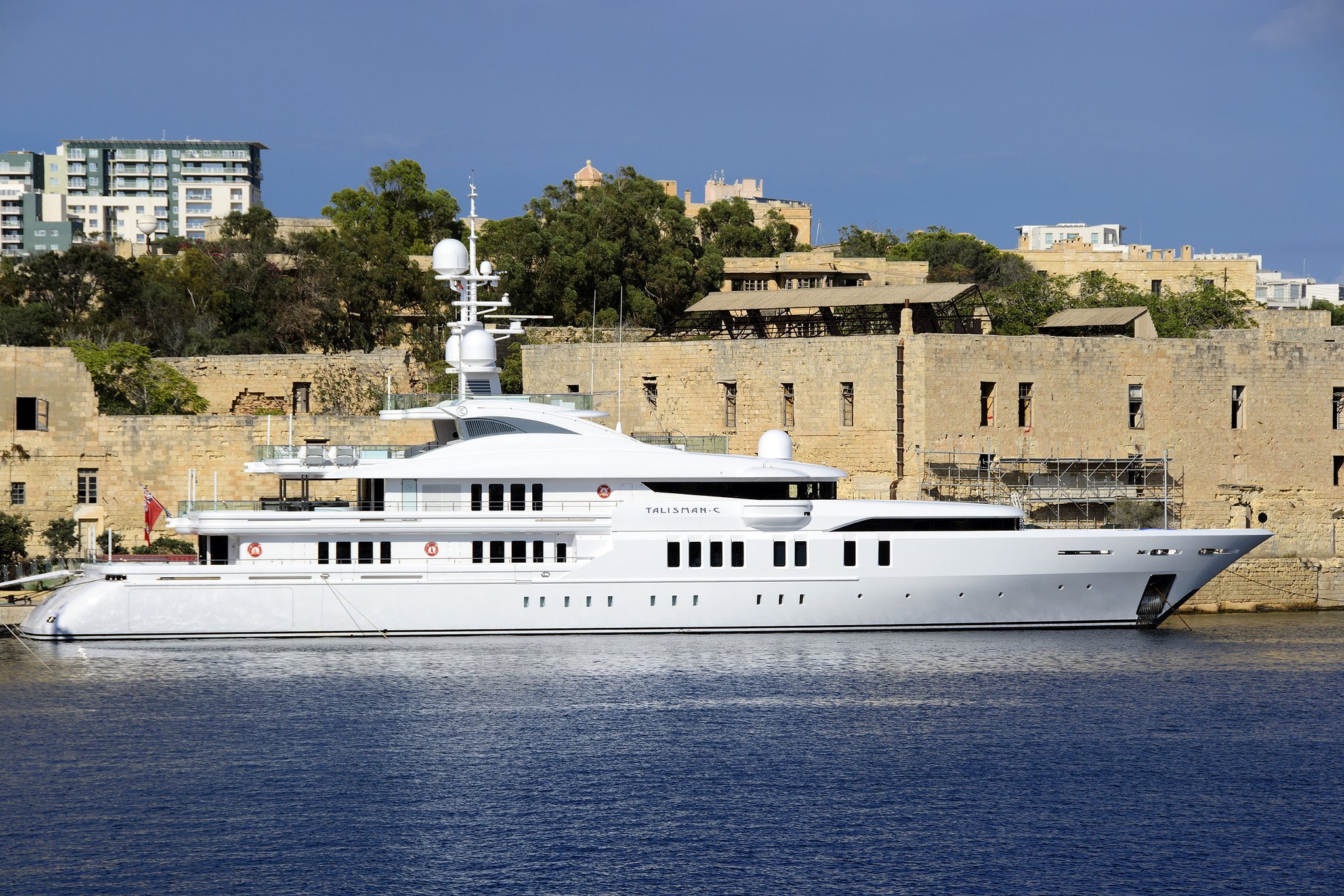 who owns talisman c yacht