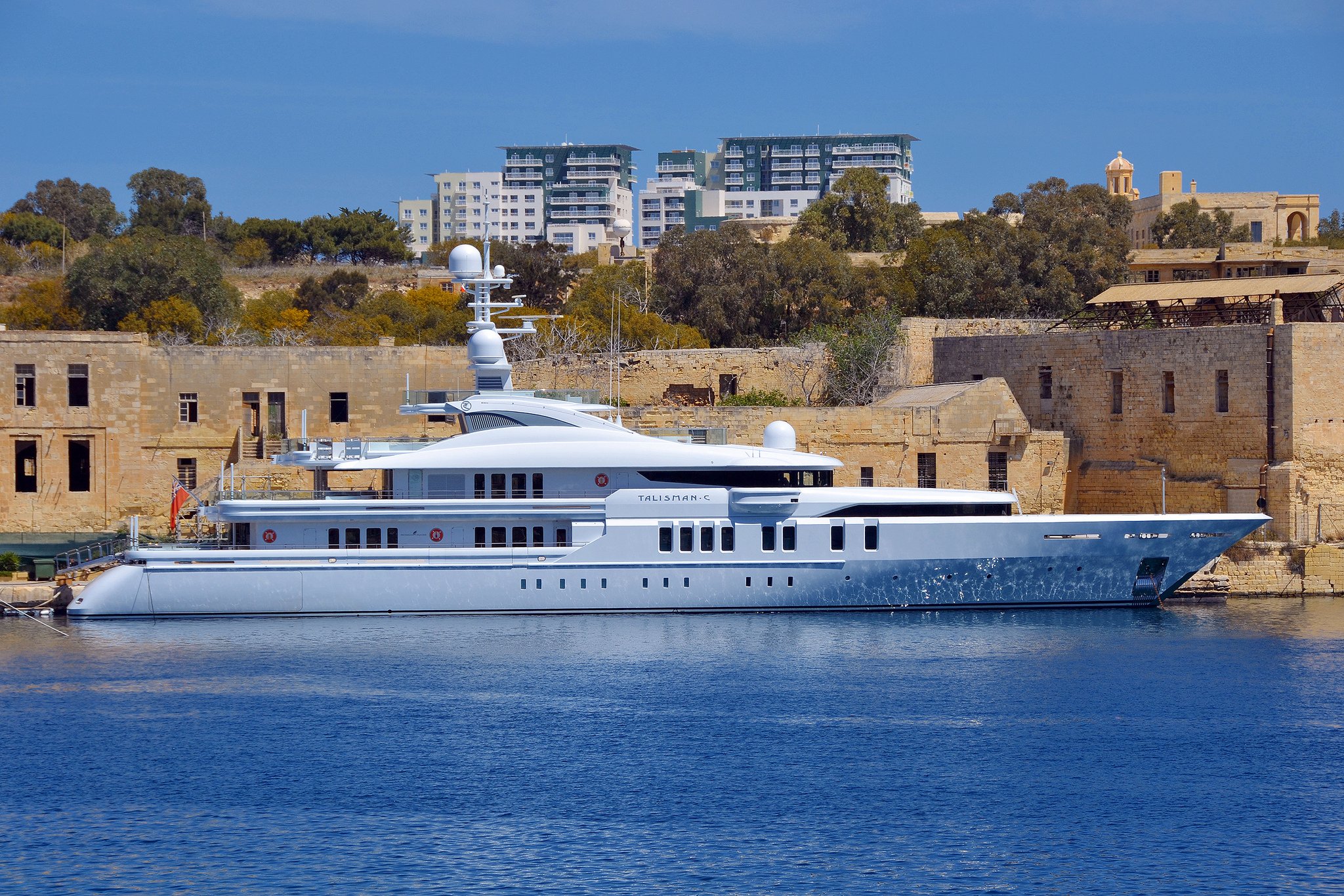 TALISMAN C Yacht • Turquoise • 2011 • المالك Pears Brothers