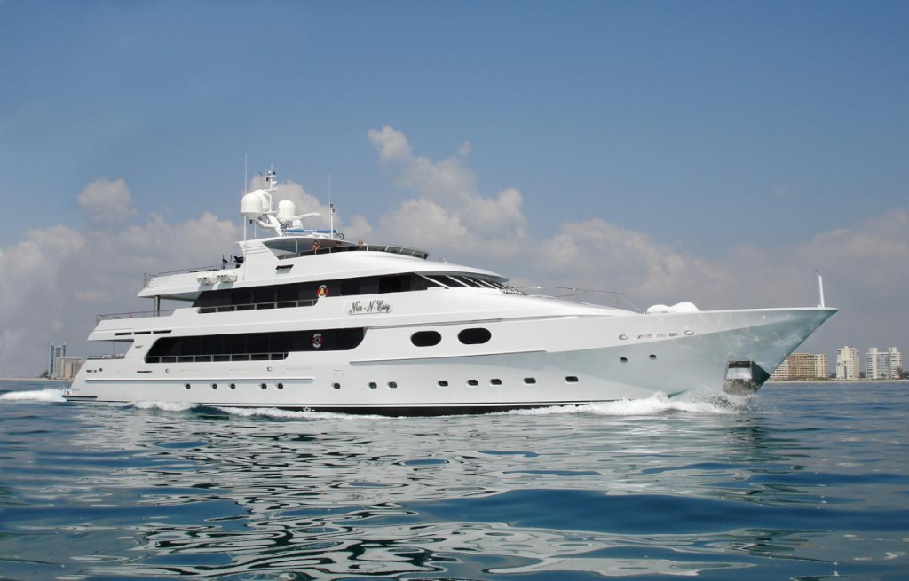 Inside Top Five Ii Yacht Hakvoort 2021 Value 75m Owner Terry Pegula