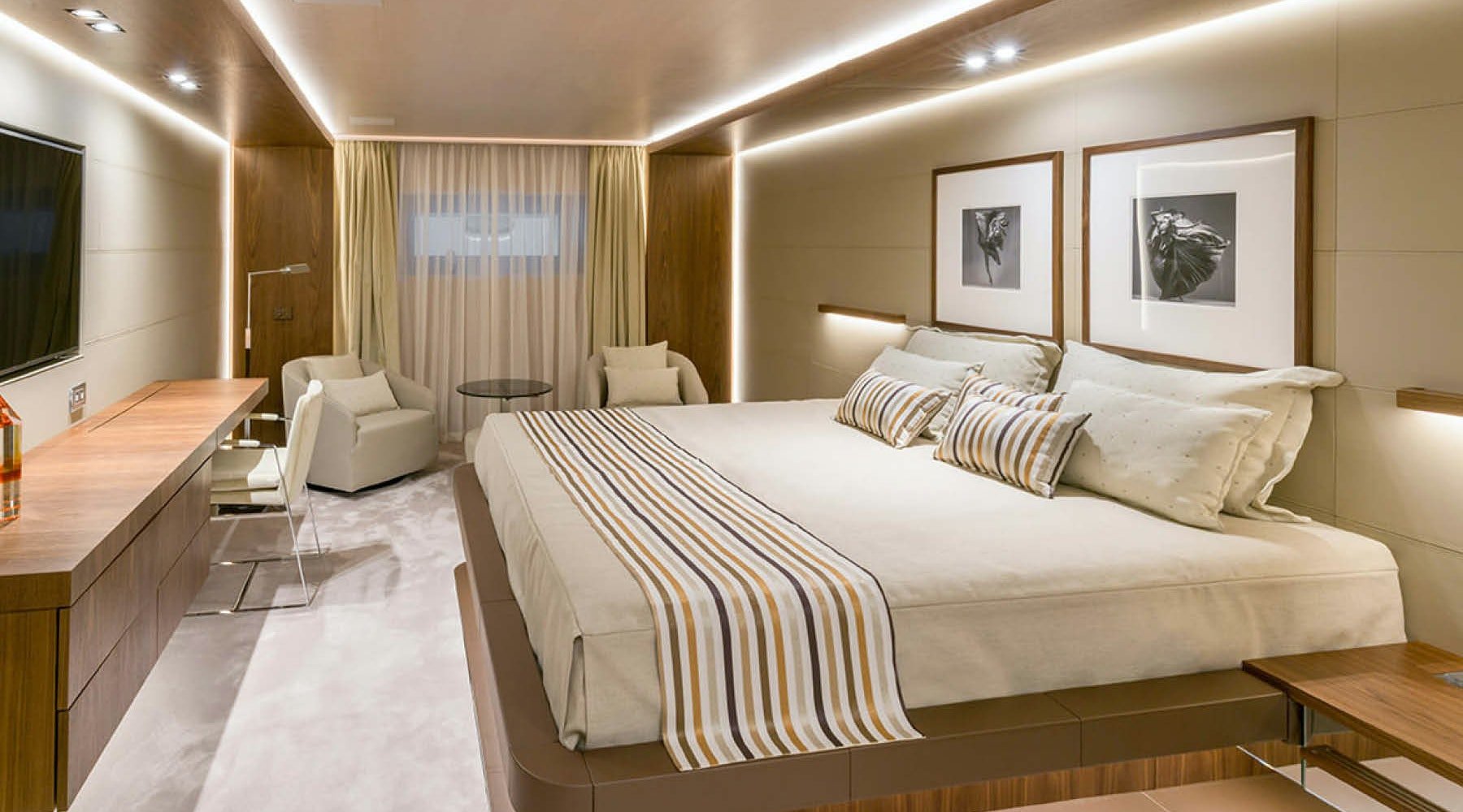 intérieur pour yacht Utopia IV