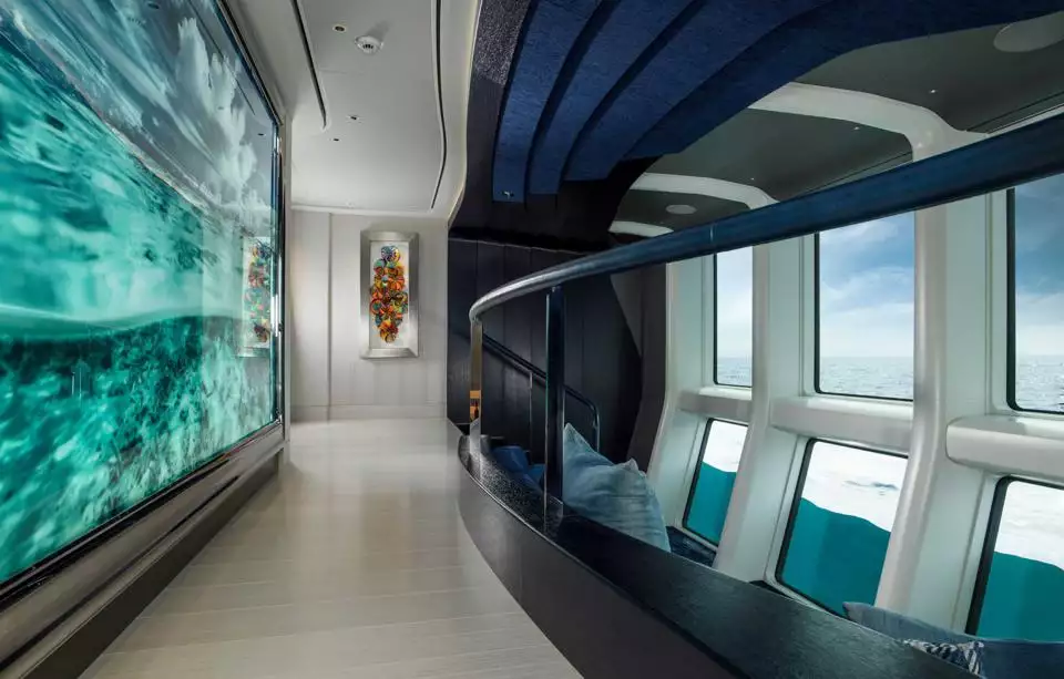 A&R yacht M'BRACE interior