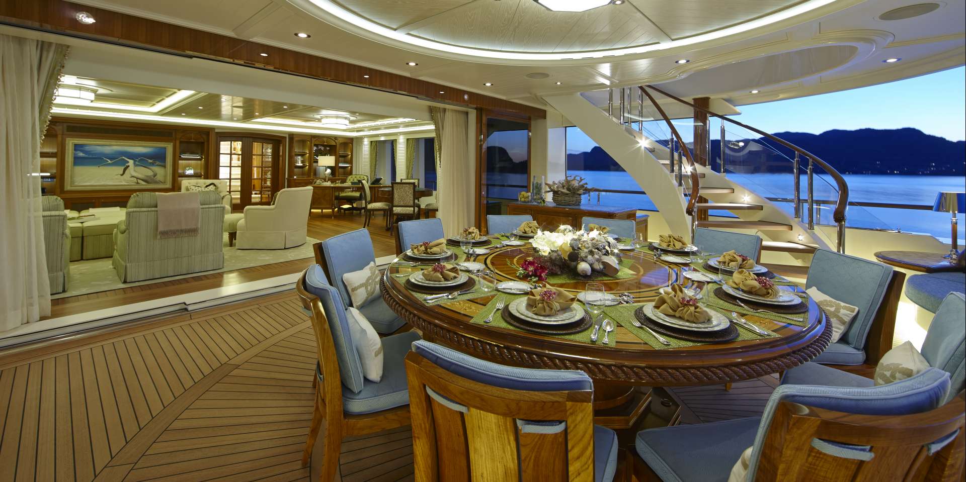 interno dello yacht Sea Owl