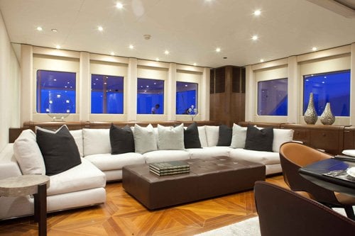 yacht White Rabbit interior
