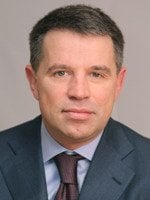 Andrei Komarov is de oprichter van de ChPTZ-groep. Hij leidt nu Arkley Capital. Zijn nettowaarde is $1 miljard. Hij was eigenaar van het jacht Arkley.