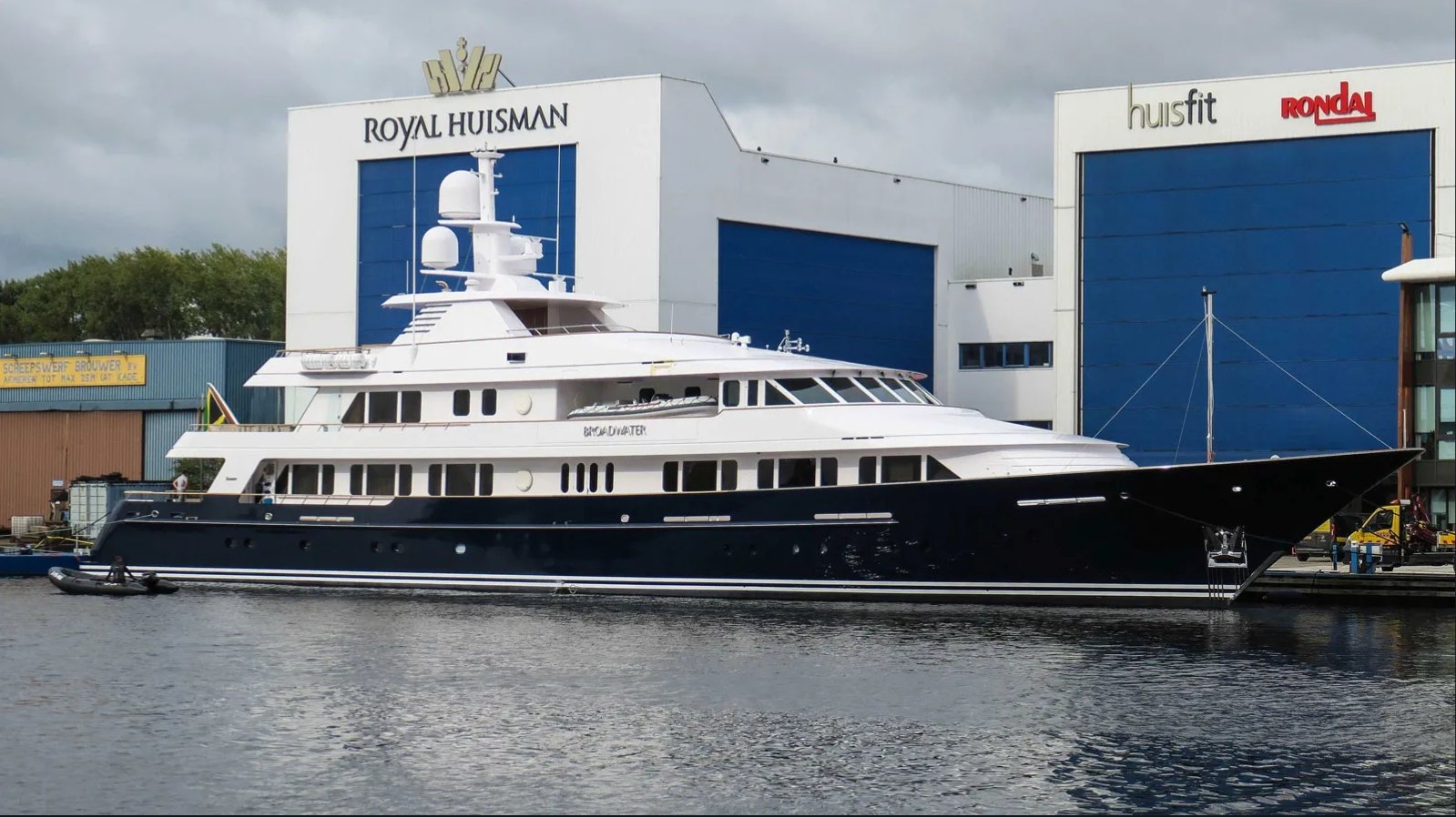 BROADWATER Yacht • Feadship • 1994 • المالك Matthew Voorhees