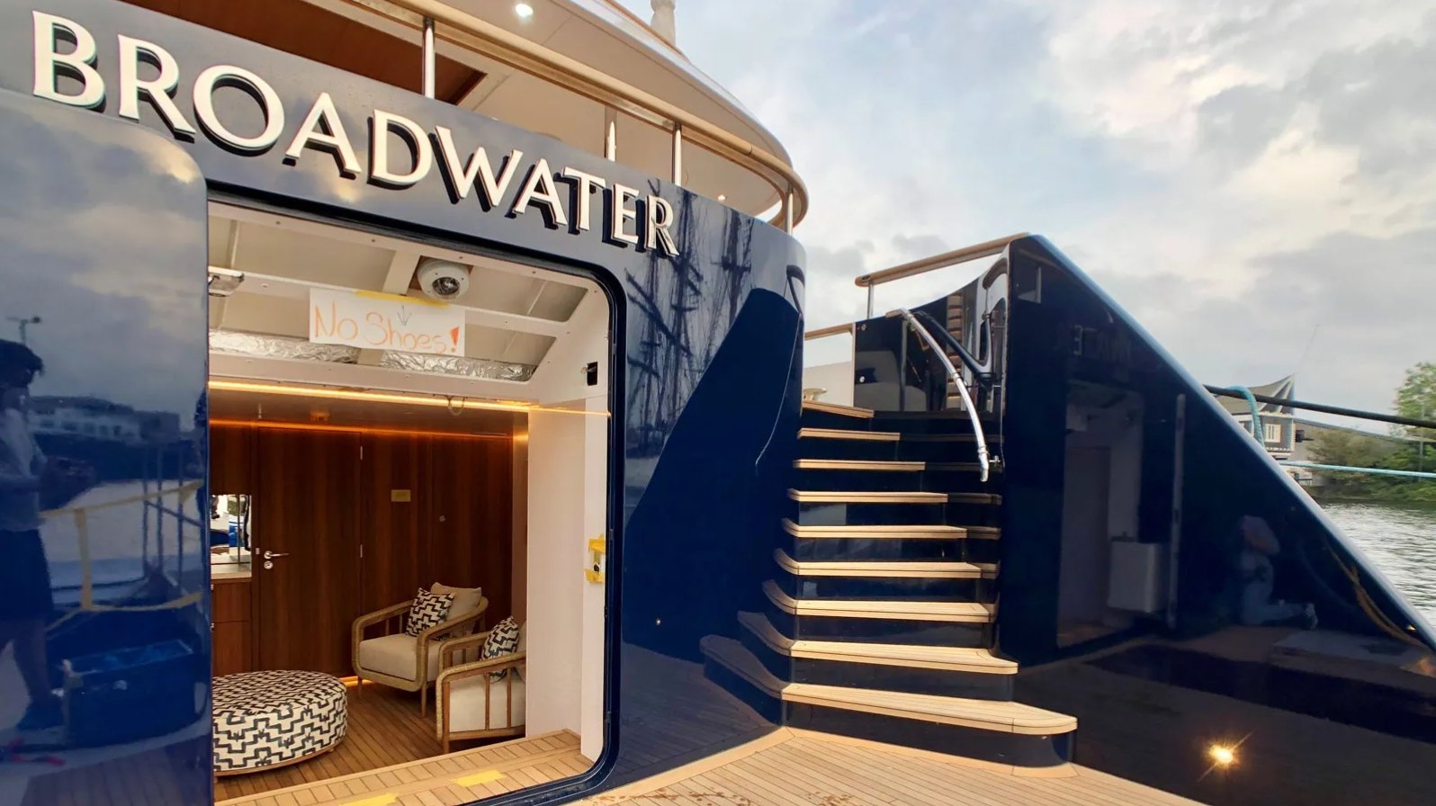 Яхта BROADWATER • Feadship • 1994 г. • Владелец Мэтью Вурхис