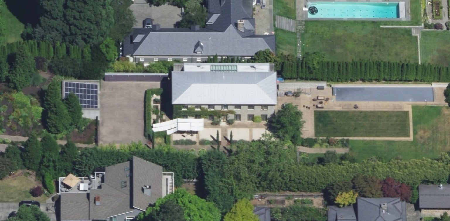 gabe-newell-net-worth-4-billion-house-yacht-rocinante-private-jet