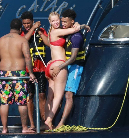 Iggy Azalea yacht