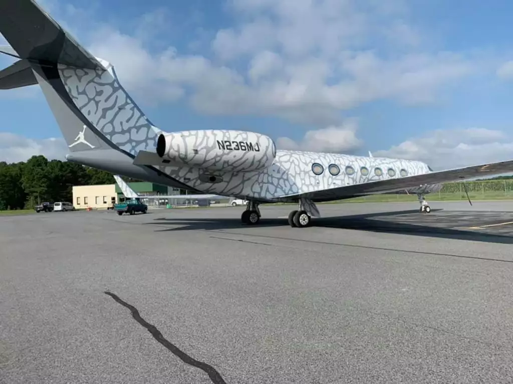 N236MJ - गल्फस्ट्रीम G550 - माइकल जॉर्डन