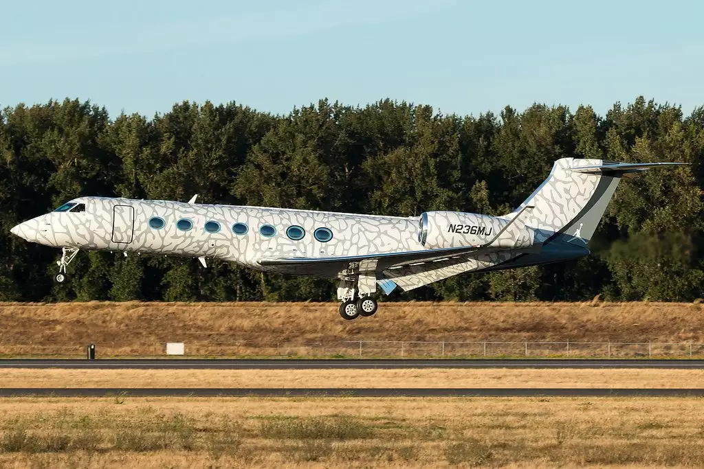 N236MJ Gulfstream G550 Майкл Джордан 